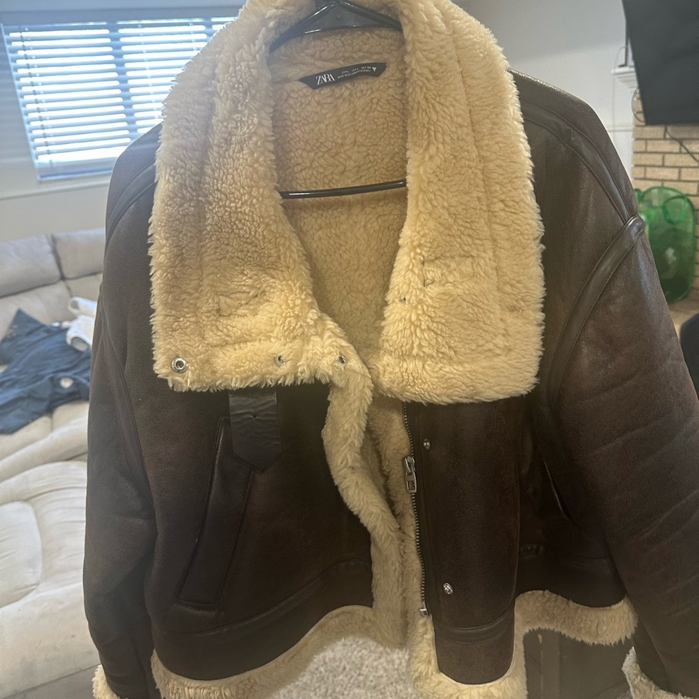 Zara Brown Leather Jacket with Cream Accents - Picture 7 of 7